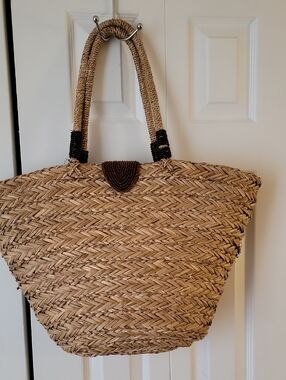 Kelly & Katie Natural Straw Tote with Dark Bead Accents